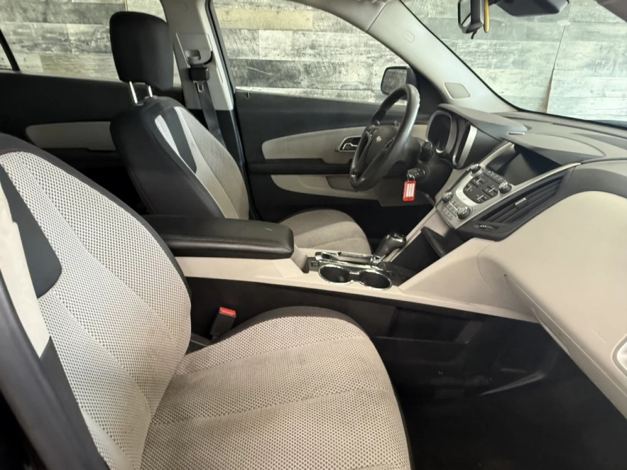 2017 Chevrolet Equinox 4X4 CAM DE RECUL BLUETOOTH **APPROUVÉ À 99.,9%** Main Image