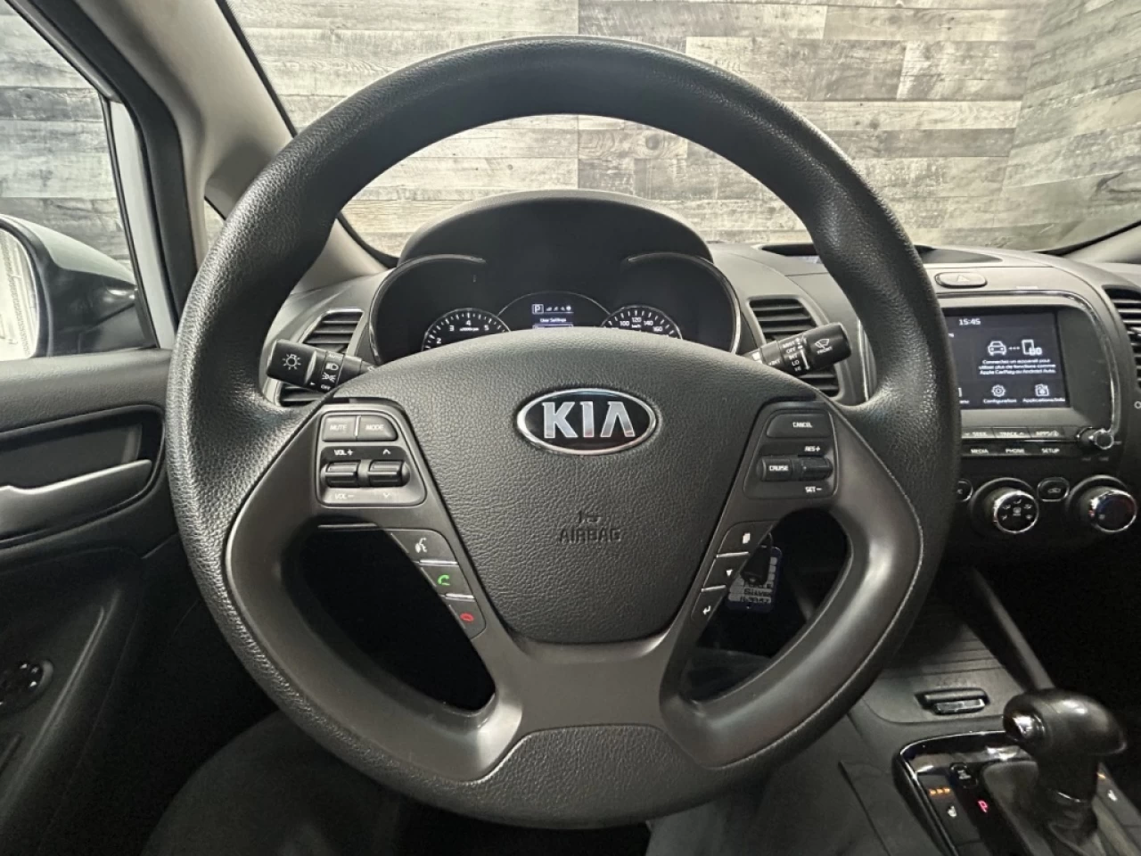 2018 Kia Forte Auto Cam de Recul S. Chauffant ** APPROUVÉE 99.9% Image principale