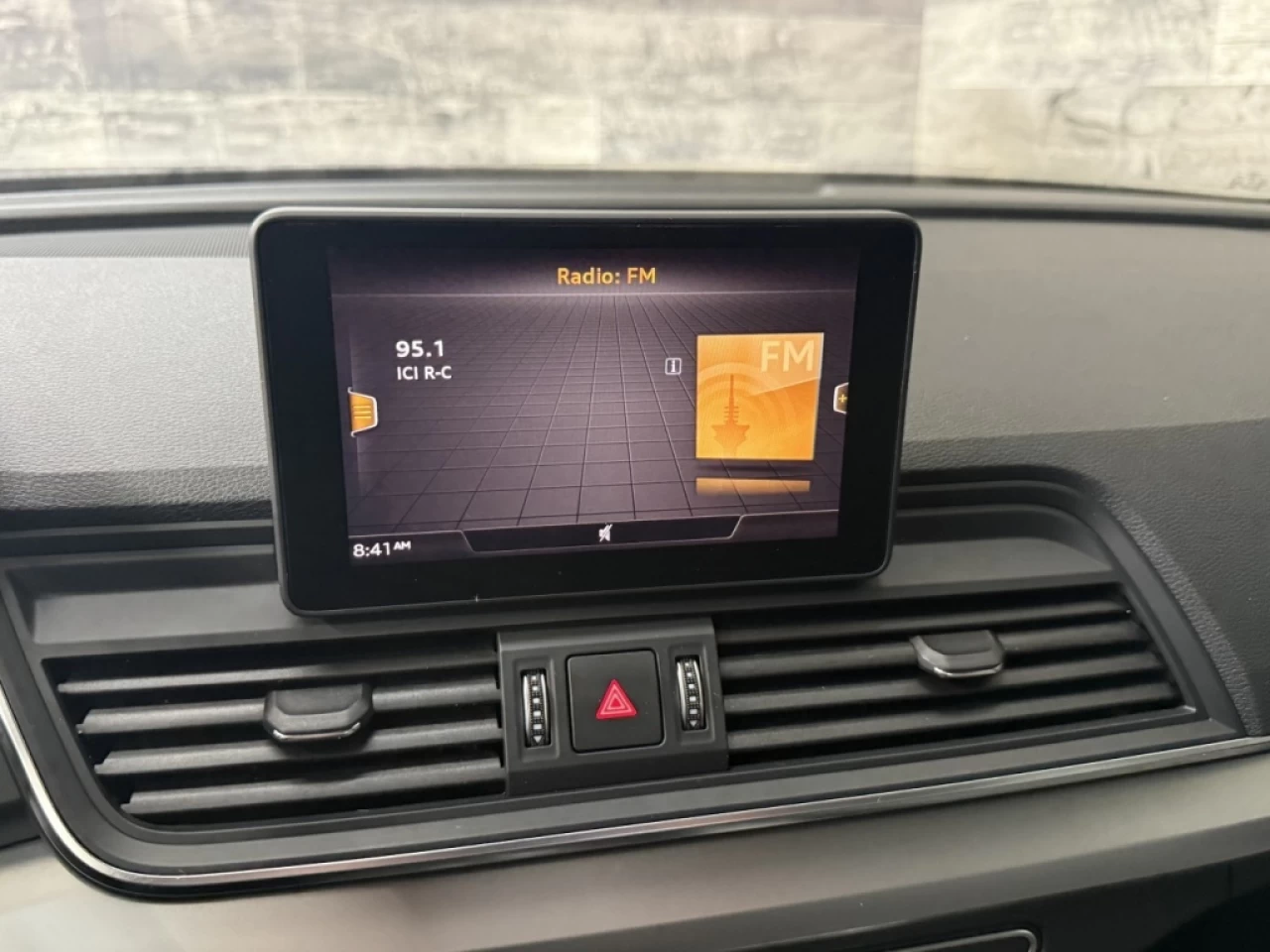 2019 Audi Q5 Komfort AWD CUIR ** APPROUVÉ À 99.9% ** Main Image