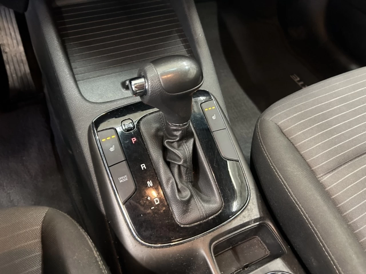 2018 Kia Forte Auto Cam de Recul S. Chauffant ** APPROUVÉE 99.9% Image principale