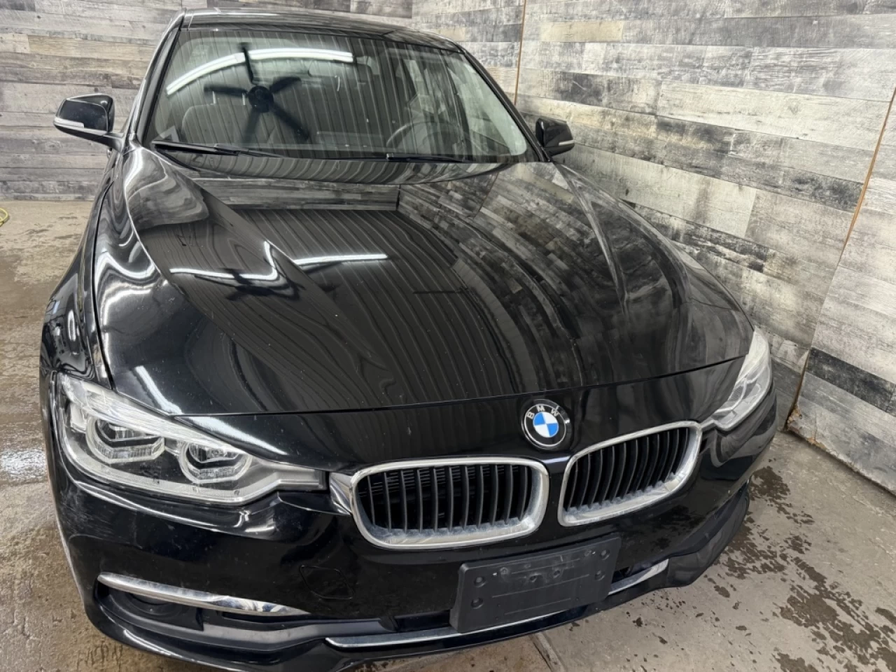 2017 BMW 3 Series 320i xDrive AWD CUIR TOIT **APPRUVÉ À 99.9%** Main Image
