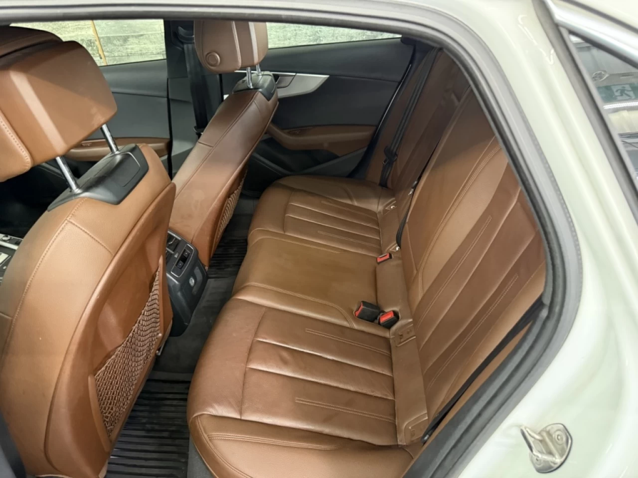 2019 Audi berline A4 Komfort Toit Cuir Sieges chauffant Bluetooth**Appr Main Image