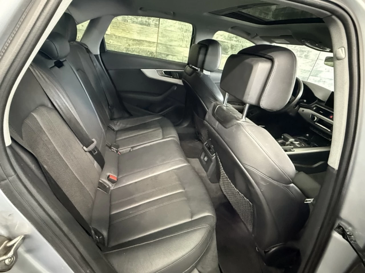 2018 Audi A4 Technik AWD CUIR NAV TOIT **APPROUVÉ À 99.9%** Image principale