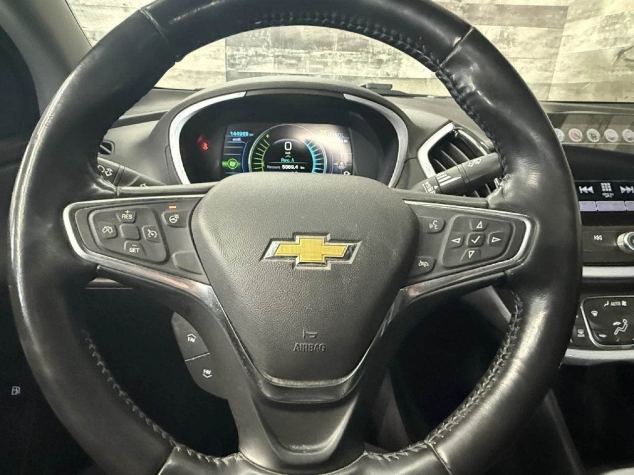 2018 Chevrolet Volt LT HYBRID PLUG-IN MAGS ** APPROUVÉ À 99,9% ** Main Image