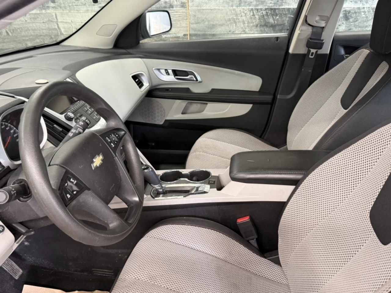 2017 Chevrolet Equinox 4X4 CAM DE RECUL BLUETOOTH **APPROUVÉ À 99.,9%** Main Image