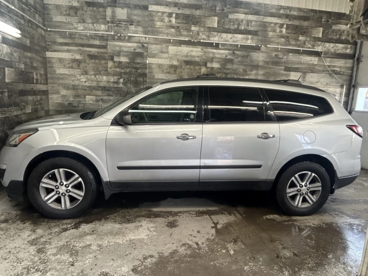 2017 Chevrolet Traverse 8 PASS AWD BLUETOOTH CAM DE RECUL ***APPROUVÉE 99. Main Image