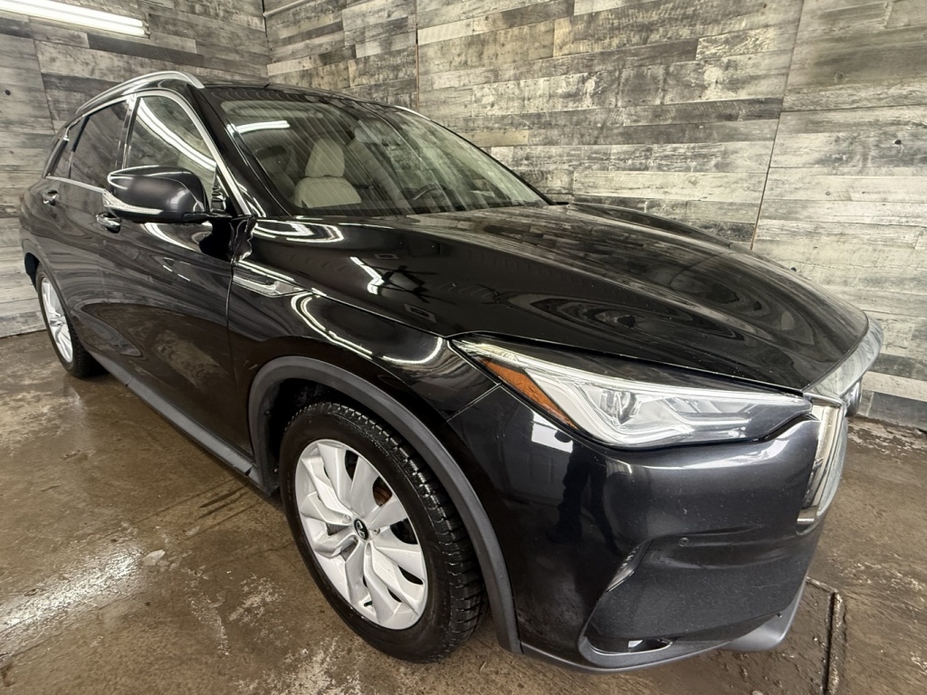 Infiniti 2019 QX50 Luxe AWD CUIR TOIT PANO NAV ** APPROUVÉ À 99.9% **